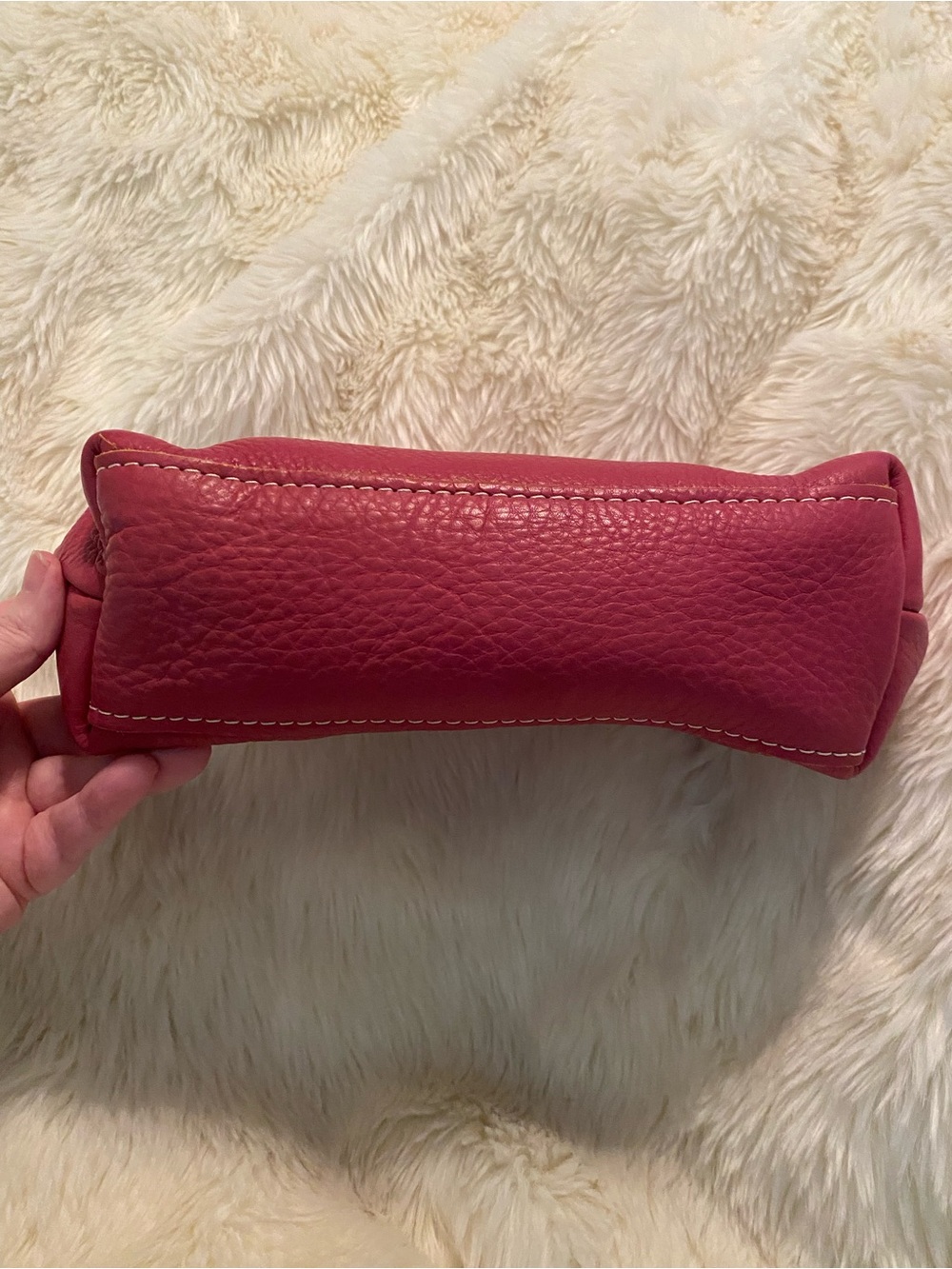 Portland Leather Red Pebbled Leather Cosmetic Pouch - Picture 3 of 5